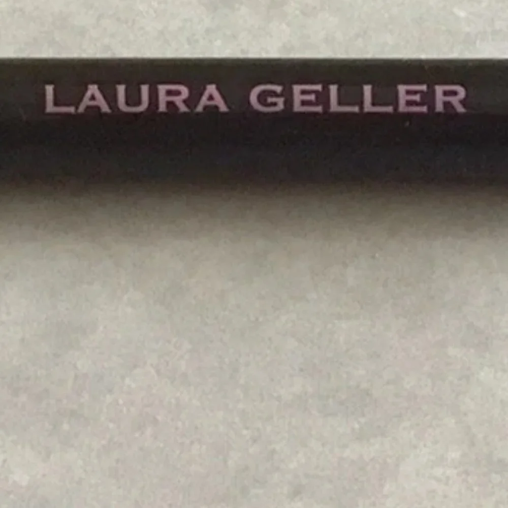 Laura Geller Double-Ended Eyeliner - Eye Shadow Brush - Brand New